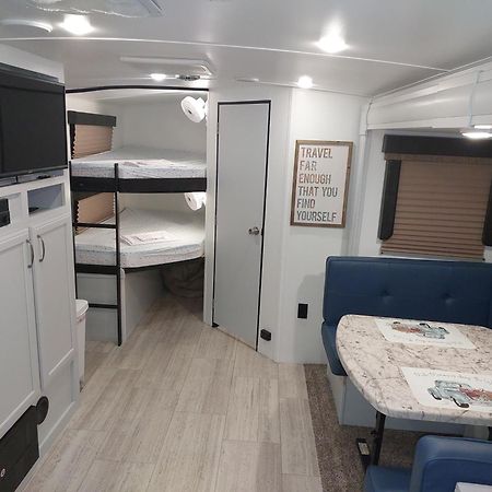 Appartement The Torres' Camper Experience! à Tampa Extérieur photo